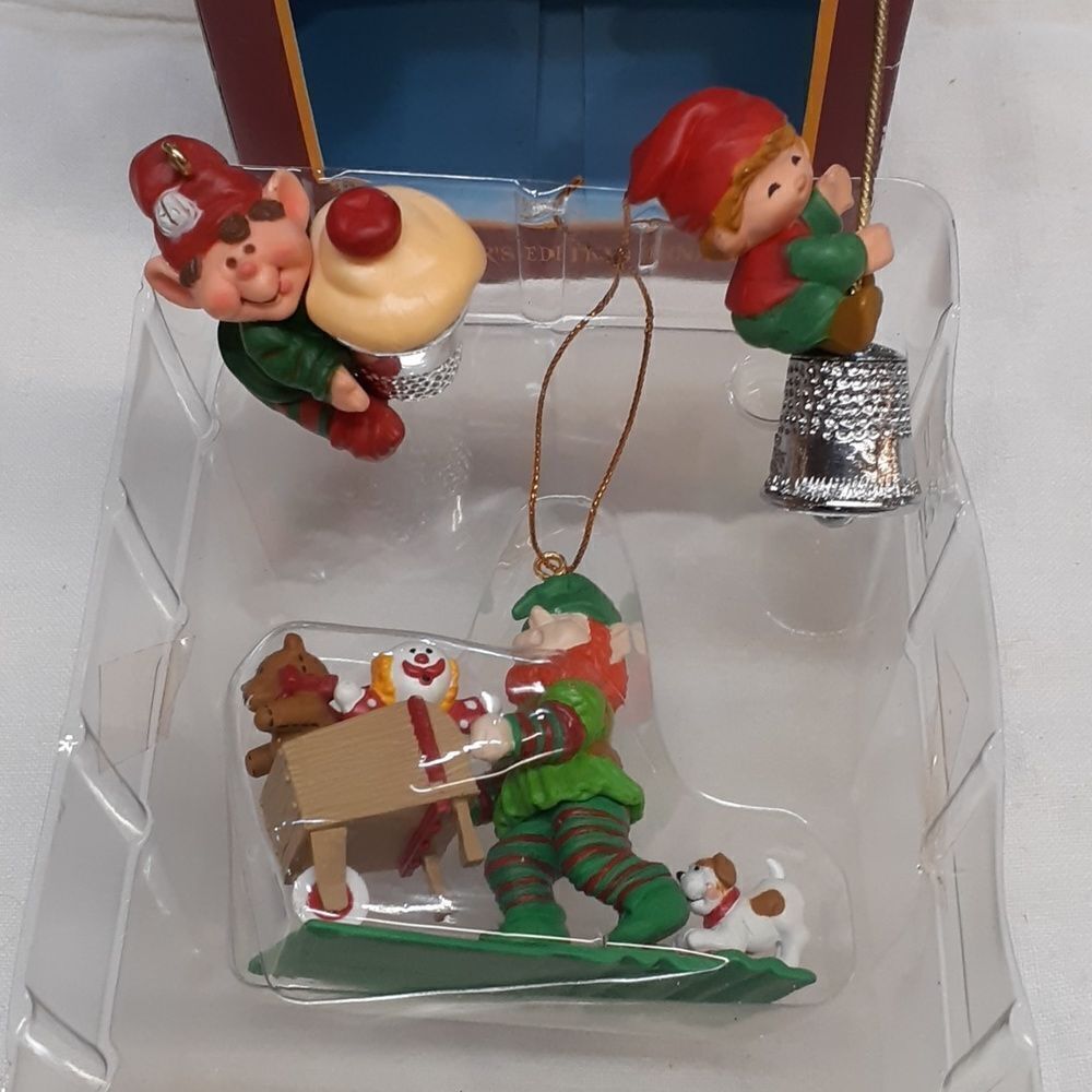 Lot/Set of 3 Grandeur Noel Christmas Ornaments.
